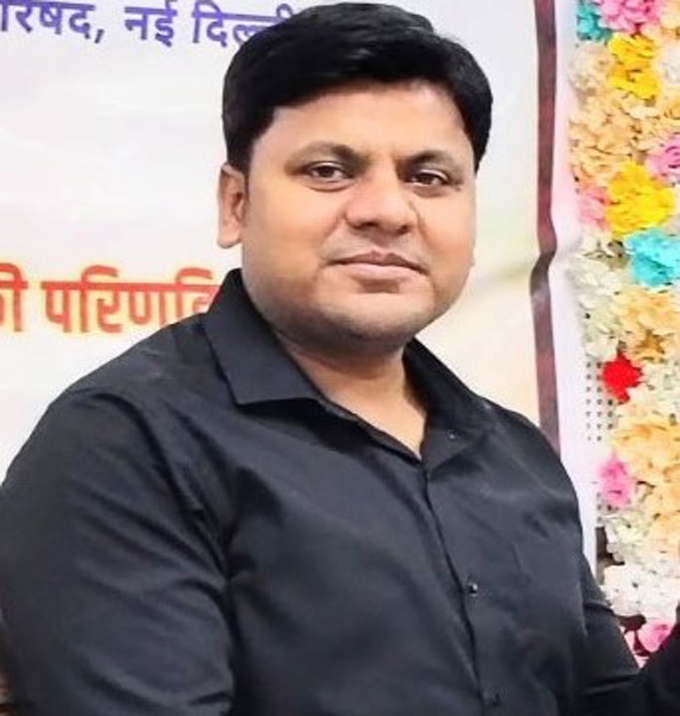 Dr. Abhlash Kumar Gond